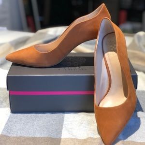 Vince Camuto Jaynita Point Toe Pump Suede 9.5
